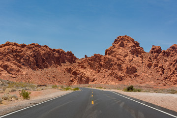 Mouse’s Tank Road in Valley of Fire State Park. Scenic Roads in Valley of Fire State Park, Nevada...