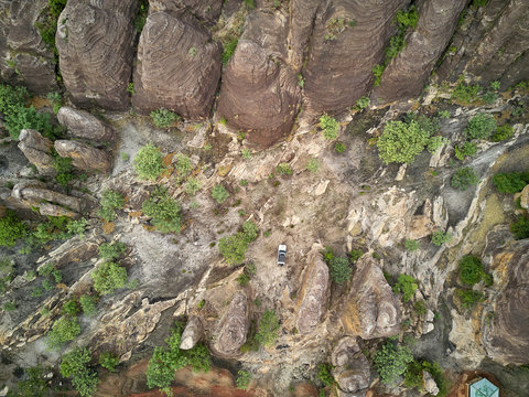 Burkina Faso, Aerial view of 4x4 car in Domes of Fabedougou