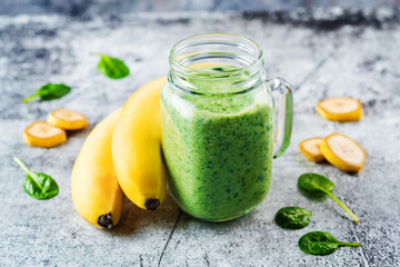 Spinach banana smoothies in glass