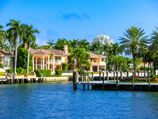 Luxury mansion in exclusive part of Fort Lauderdale