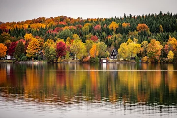 Cercles muraux Canada Vacance d'automne au chalet dans les cantons de l'est