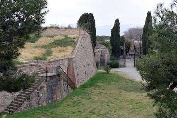 Fototapeta na wymiar Stone Walls & Dry Moat inside Preserved Spanish Fortress 