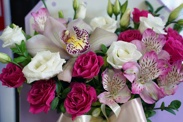 Exquisite composition of flowers in a gift box