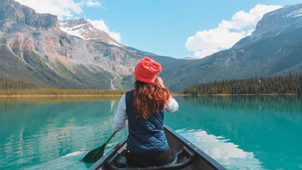 Kayaking around Emerald lake in Banff Canada - obrazy, fototapety, plakaty