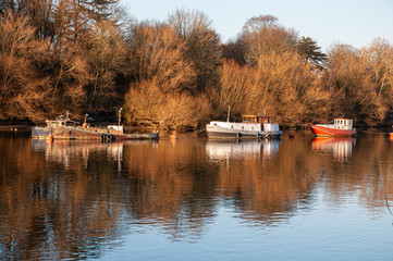 Obraz premium Boats on the River Thames