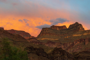 Fototapeta na wymiar fiery grand canyon sunset