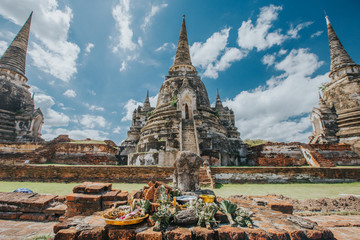 Wat Phra Si Sanphet temple in Ayutthaya.  - obrazy, fototapety, plakaty