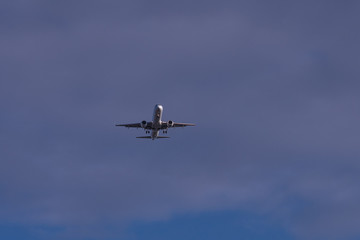 Fototapeta na wymiar Close view to landing passenger jet