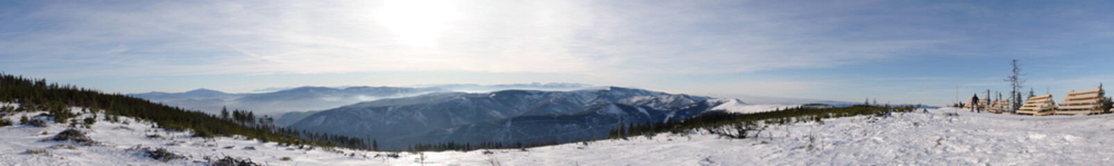 Fototapeta na wymiar Panorama Beskid slaski . Mountain view from Skrzyczne peak in Sz