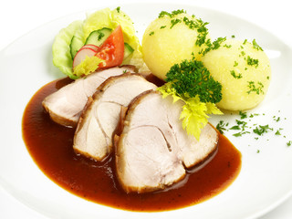 Schweinebraten mit Kartoffelknödel