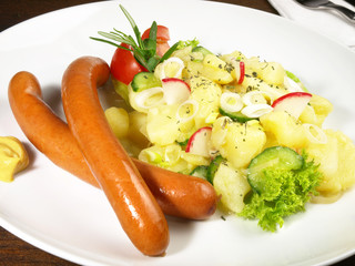 Wiener Würstchen mit Kartoffelsalat