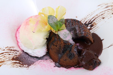 chocolate muffin filled with liquid chocolate and ice cream