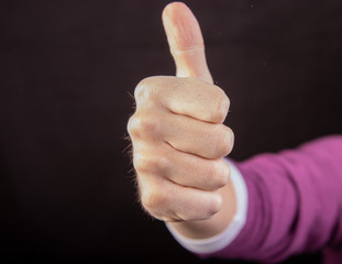 hand thumb up, I like sign, let us go, ok, confirmed