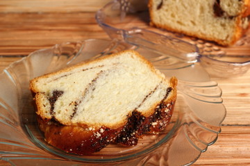 Yeast cake with poppy seed