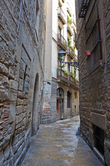 Fototapeta na wymiar Gothic Quarter in Barcelona, Spain