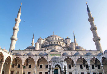 Fototapeta na wymiar Yeni Cami (New Mosque), Eminonu Istanbul