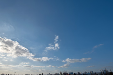 Fototapeta na wymiar Blue cloudy sky