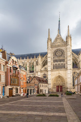 Fototapeta na wymiar Amiens, France. Cathedral (UNESCO World Heritage), 13th century and old buildings