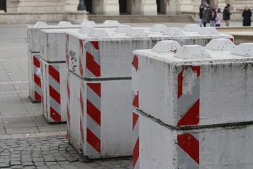 Beton Poller zur Sicherung