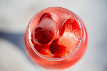  strawberry in water sangria  lemonade vegetarian antioxidant dieting healthy food