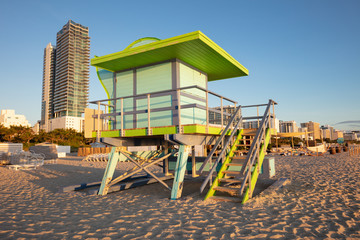 Fototapeta na wymiar Lifeguard booth in Miami Beach