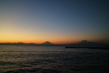 Naklejka na ściany i meble 江の島から望む富士山