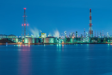 Fototapeta premium 堺の工場夜景