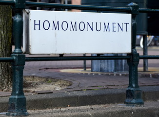 Schild am Homomonument an der amsterdamer Keizersgracht