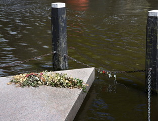 Homomonumet mit dem sybolischen Dreieck in Amsterdam