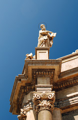 Obraz premium Lone Sentinel