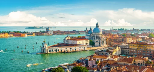 Fotobehang Panoramisch luchtfoto van Venetië © Givaga
