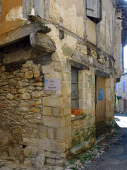 Tarn et Garonne, ville de Puycelsi