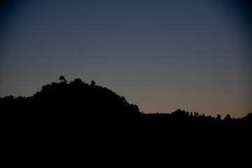 Sihueta de Paisagem rural da Mata Atlântica no sul do Brasil