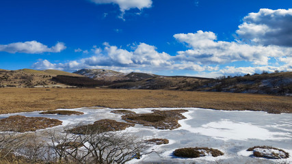 八島湿原　風景　八ヶ岳　湖　青空
