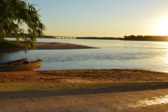 Sunset on the Paran&aacute; River Porto Camargo
