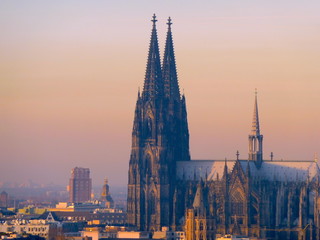 Kölner Dom im Abendlicht