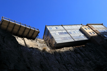 Old building on edge of fig gorge