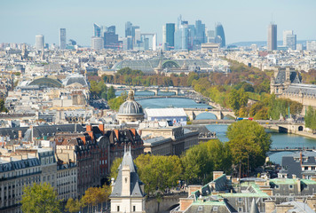 Fototapeta premium Skyline of Paris city towards La Defense district, France