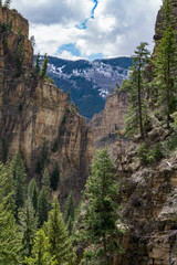 Hanging lake hiking path colorado