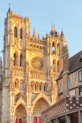 Obraz premium Cathedral Basilica of Our Lady of Amiens on Notre Dame square, Amiens, Picardy, France