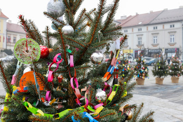 Handmade decorations for the Christmas tree.