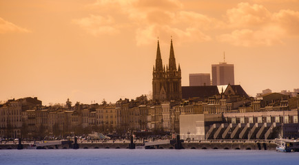 Naklejka premium view bordeaux