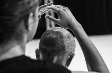 dancers mooving, contact improvisation, detail