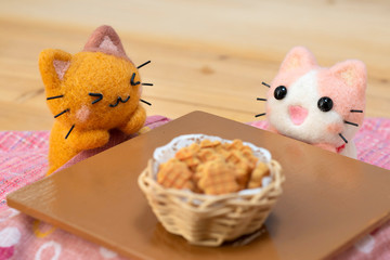Felting cats © はっとり　みどり