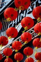 Fototapeta na wymiar Chinese lantern at the entrance of building 