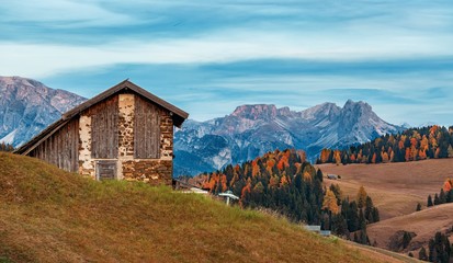 Fototapeta na wymiar Dolomites village