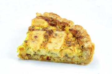 part de tarte au fromage et pommes de terre
