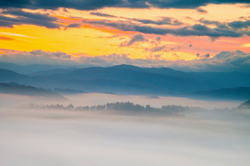 Obraz premium Autumn at the Foothills Parkway in the Smoky Mountains