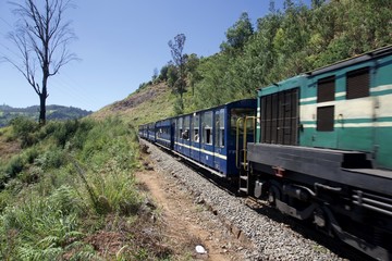 Obraz premium Train in the mountain