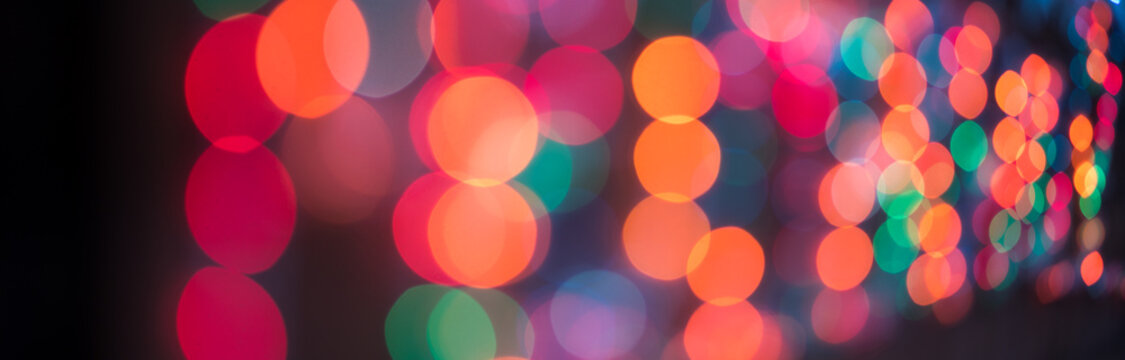 festliches Bokeh in bunten Farben als Hintergrund